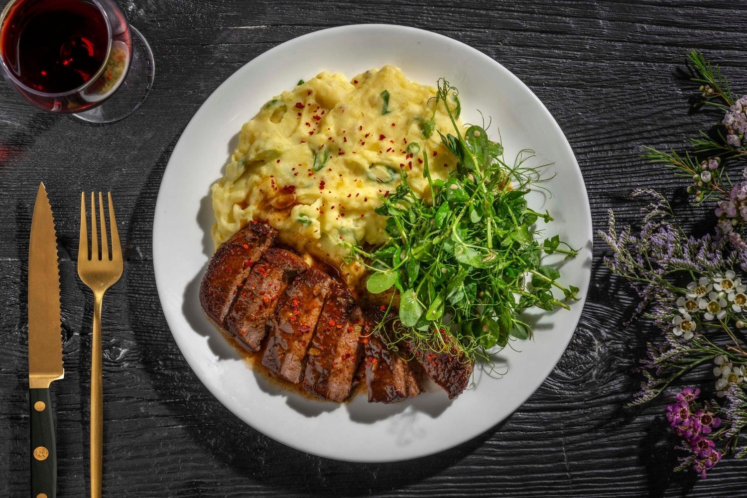 sirloin-steak-with-garlic-butter-recipe