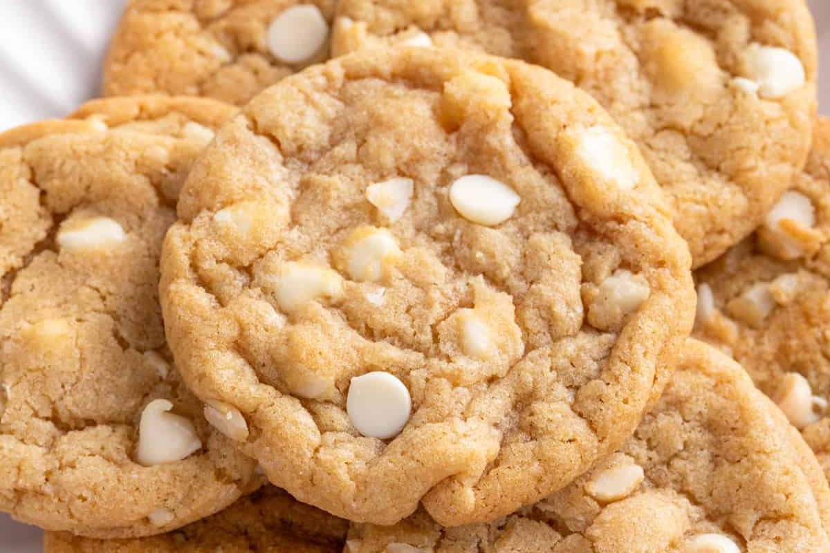 white-chocolate-macadamia-nut-cookies-recipe